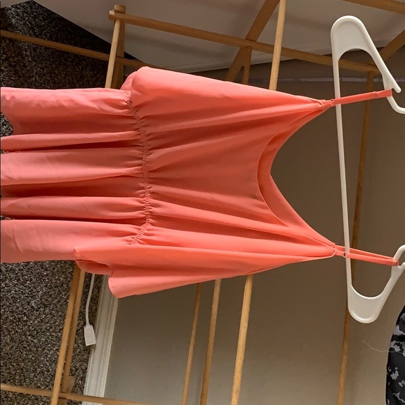 Coral off the shoulder romper - Picture 2 of 3